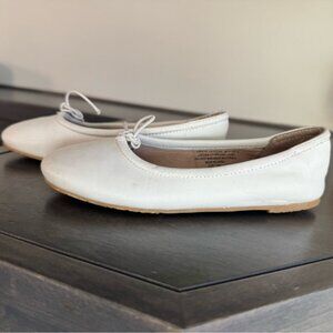 Toddler Girls Size 12 White Ballet Flats, Chasing Fireflies